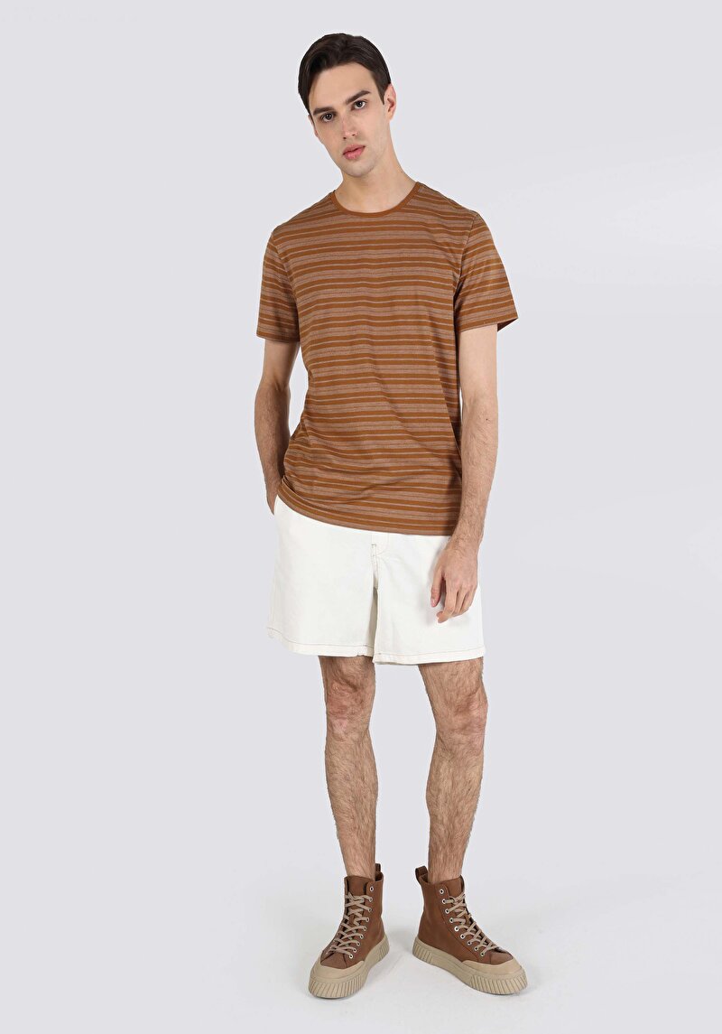 Показати інформацію про Футболка З Коротким Рукавом Чоловіча Коричнева  Cl1062738