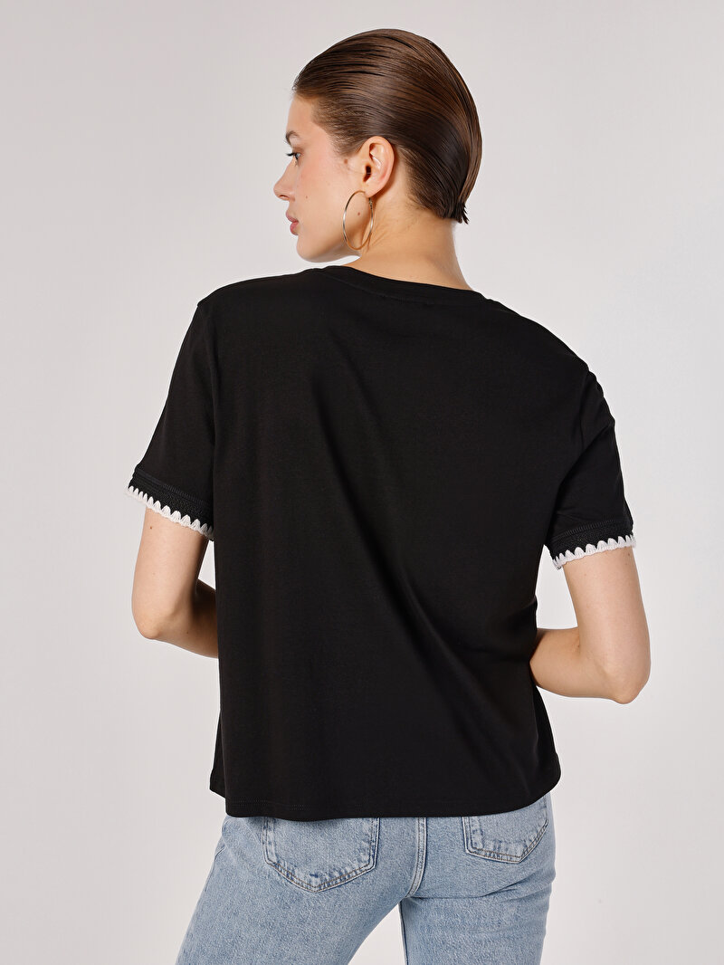 Показати інформацію про Футболка З Коротким Рукавом Жіноча Чорна  Cl1062573