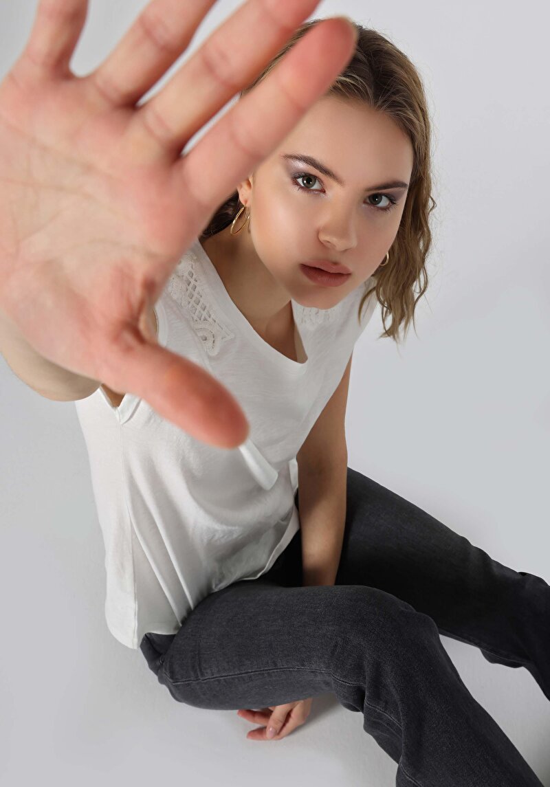 Зображення Футболка З Коротким Рукавом Жіноча Біла  Cl1062577