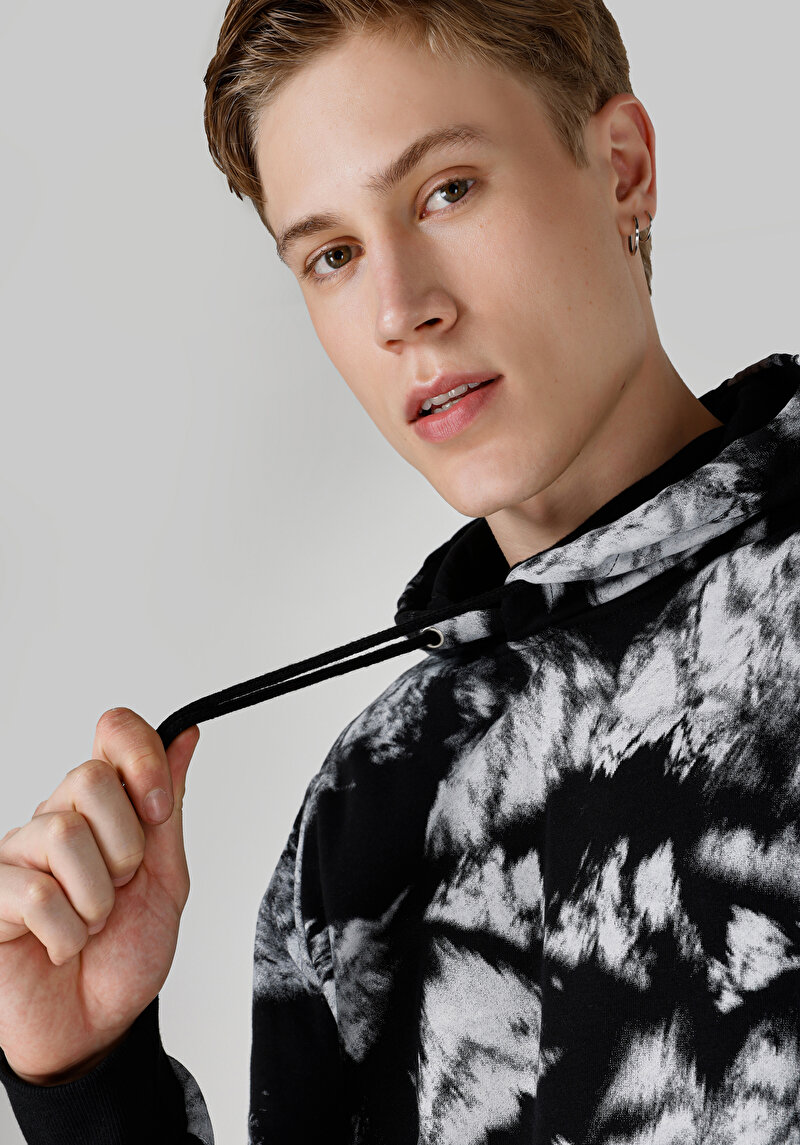 Показати інформацію про Толстовка Чоловіча Чорна  Cl1064786