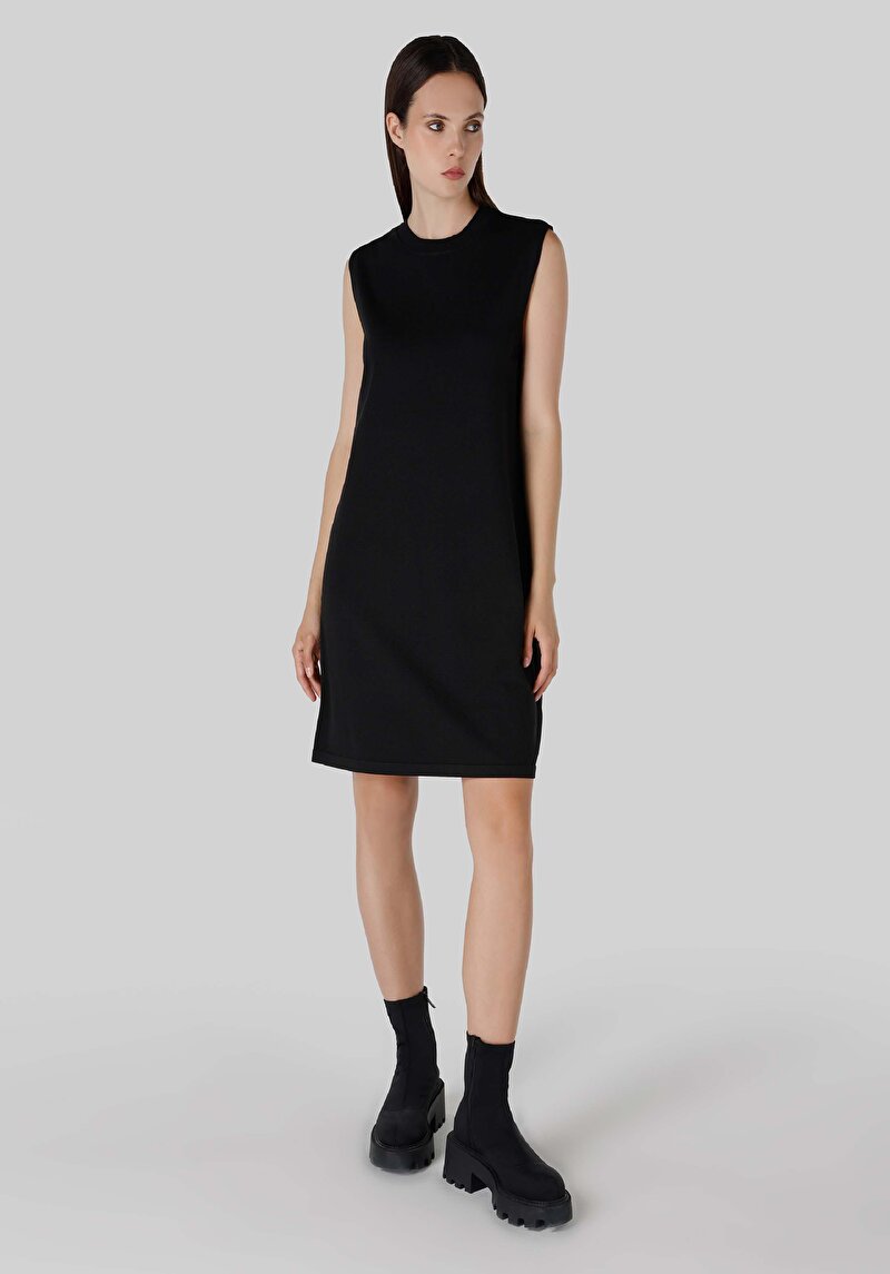 Показати інформацію про Сукня Жіноча Чорна  Cl1065271