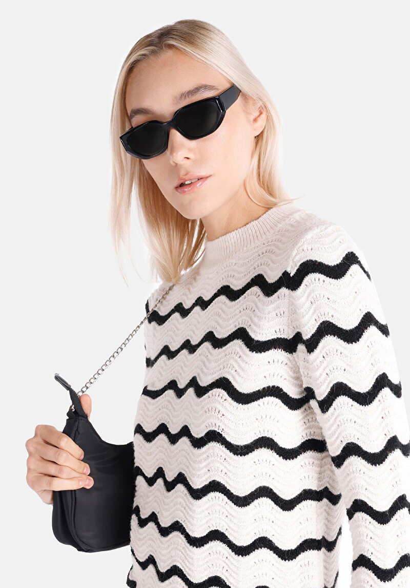 Показати інформацію про Светр Жіночий Білий  Cl1066026