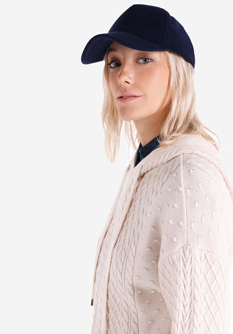 Показати інформацію про Светр Жіночий Бежевий  Cl1065288