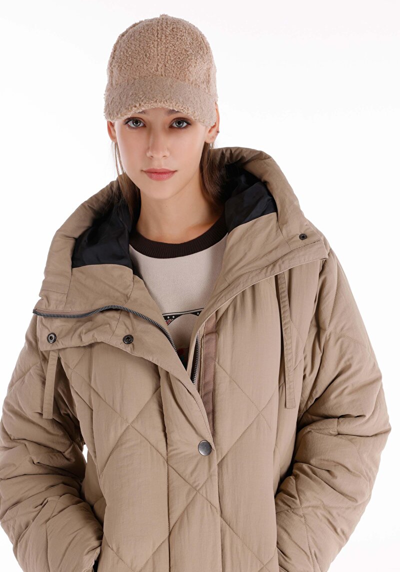 Показати інформацію про Пальто Жіноче Бежеве  Cl1065791