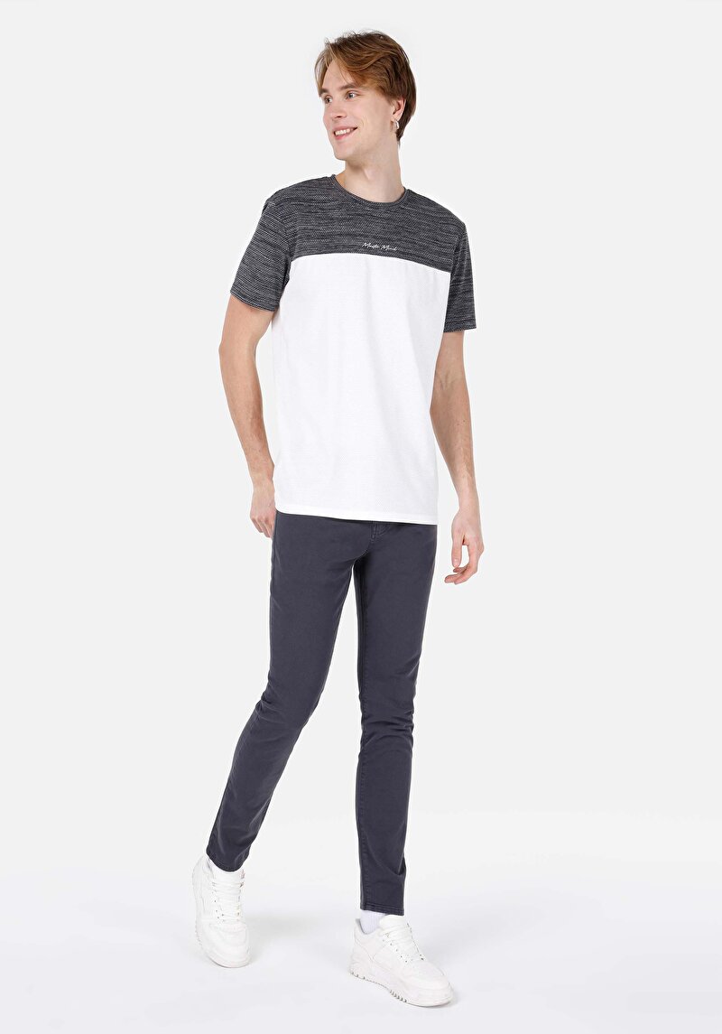 Показати інформацію про Футболка З Коротким Рукавом Чоловіча Чорна  Cl1067722