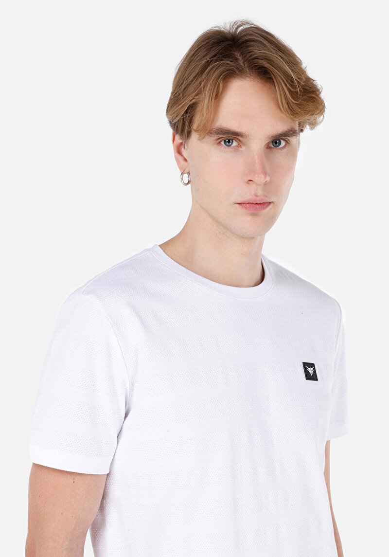 Показати інформацію про Футболка З Коротким Рукавом Чоловіча Біла  Cl1068857