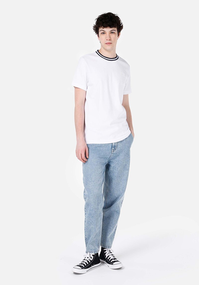 Показати інформацію про Футболка З Коротким Рукавом Чоловіча Біла  Cl1068151