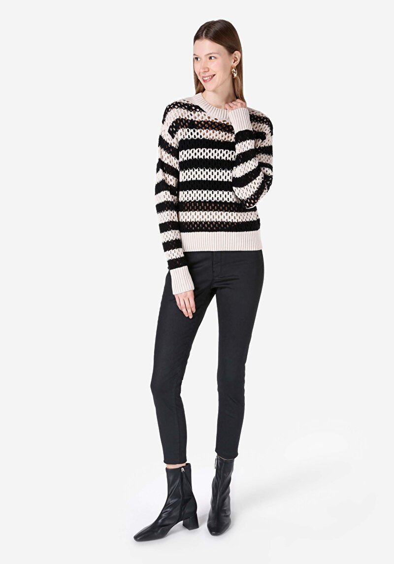 Показати інформацію про Светр Жіночий Чорний  Cl1067375