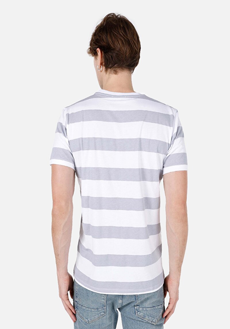 Показати інформацію про Футболка З Коротким Рукавом Чоловіча Сіра  Cl1067726