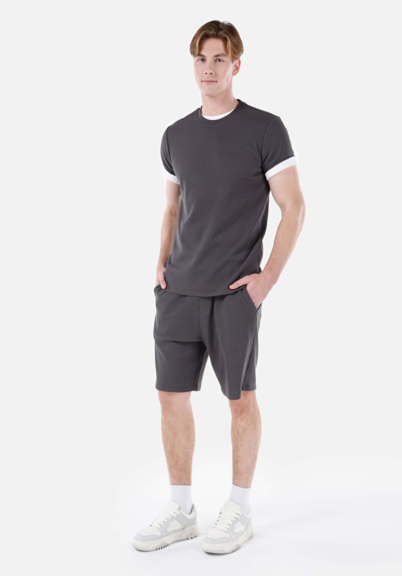 Показати інформацію про Футболка З Коротким Рукавом Чоловіча Сіра  Cl1067732