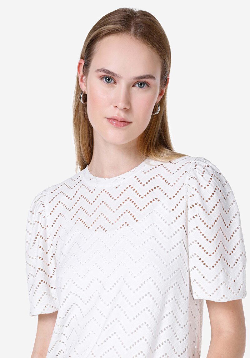 Показати інформацію про Футболка З Коротким Рукавом Жіноча Біла  Cl1067321