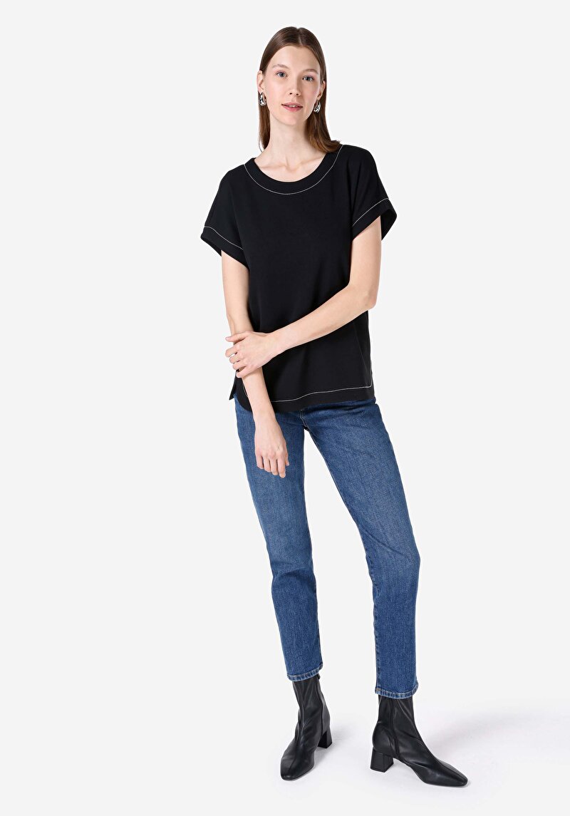 Показати інформацію про Футболка З Коротким Рукавом Жіноча Чорна  Cl1067324