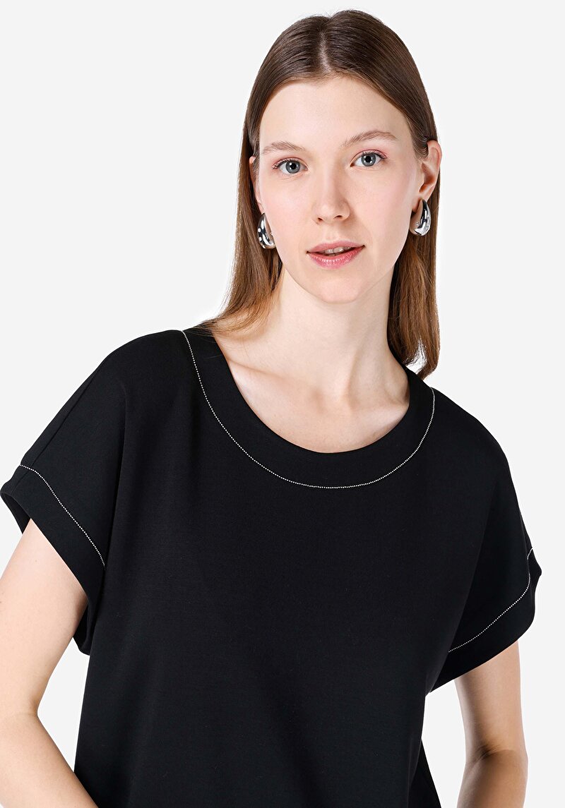 Показати інформацію про Футболка З Коротким Рукавом Жіноча Чорна  Cl1067324