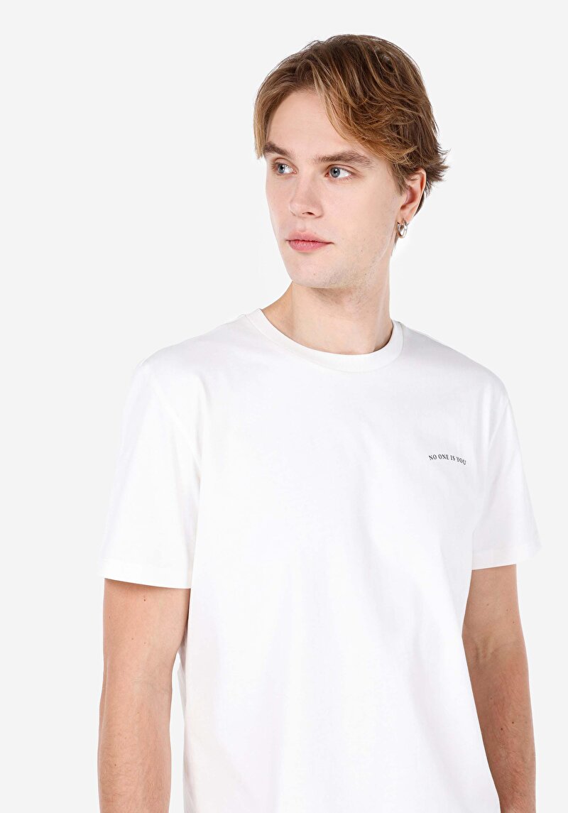 Показати інформацію про Футболка З Коротким Рукавом Чоловіча Біла  Cl1068197