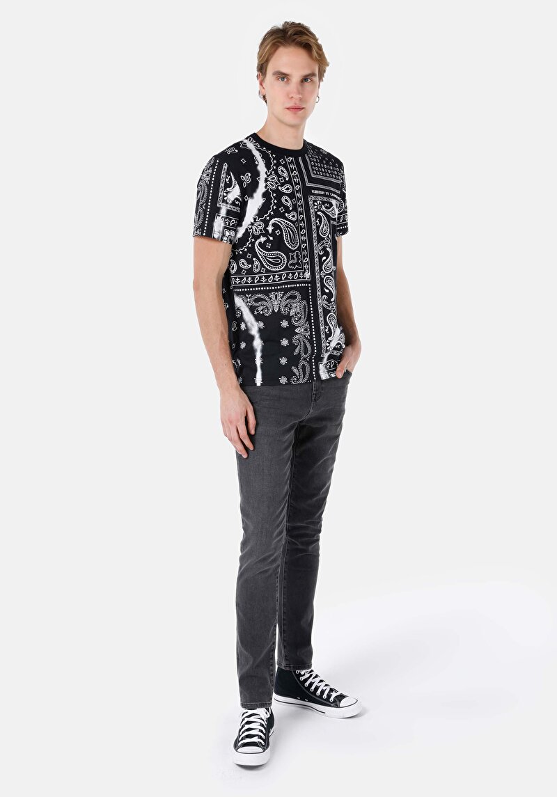 Показати інформацію про Футболка З Коротким Рукавом Чоловіча Чорна  Cl1068207