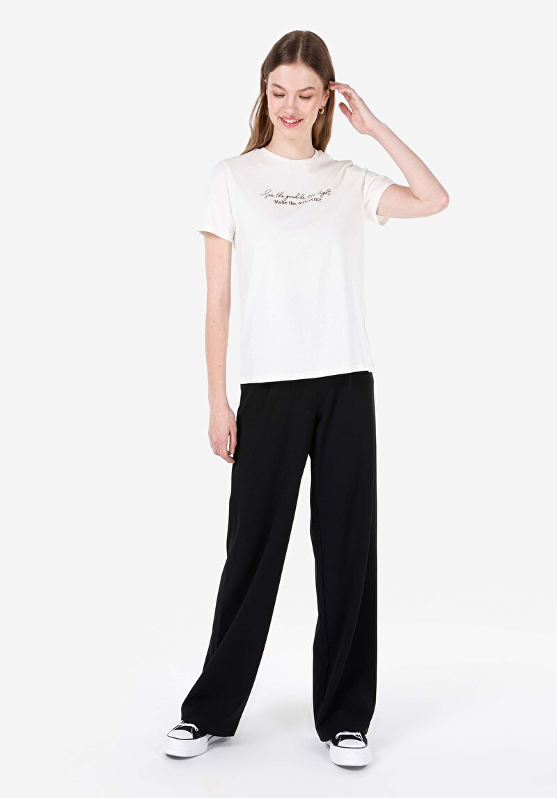 Показати інформацію про Футболка З Коротким Рукавом Жіноча Біла  Cl1068583