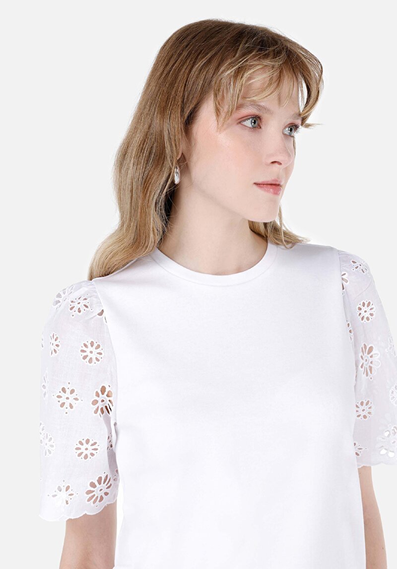 Показати інформацію про Футболка З Коротким Рукавом Жіноча Біла  Cl1068725