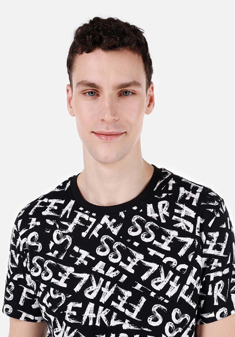 Показати інформацію про Футболка З Коротким Рукавом Чоловіча Чорна  Cl1067822