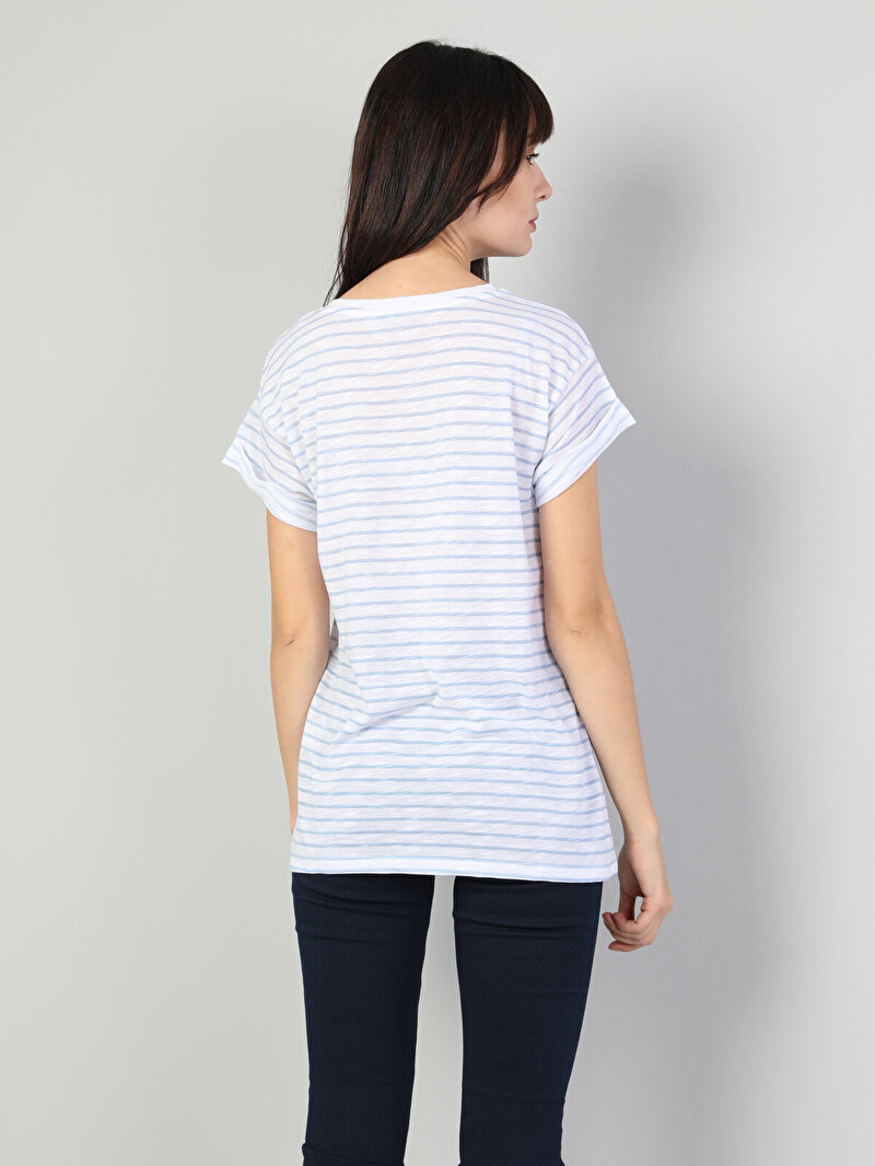 Показати інформацію про Футболка Жіноча Синя Класичного Крою Cl1042058