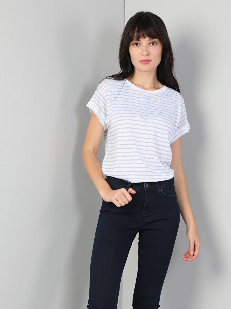 Показати інформацію про Футболка Жіноча Синя Класичного Крою Cl1042058