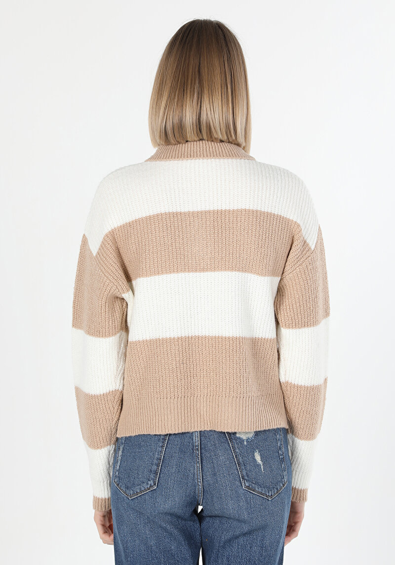 Показати інформацію про Светр Жіночий Бежевий  Cl1060693