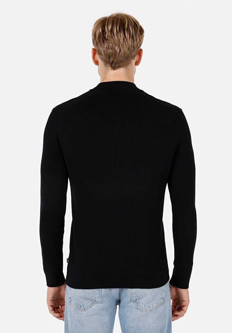 Показати інформацію про Светр Чоловічий Чорний  Cl1069886