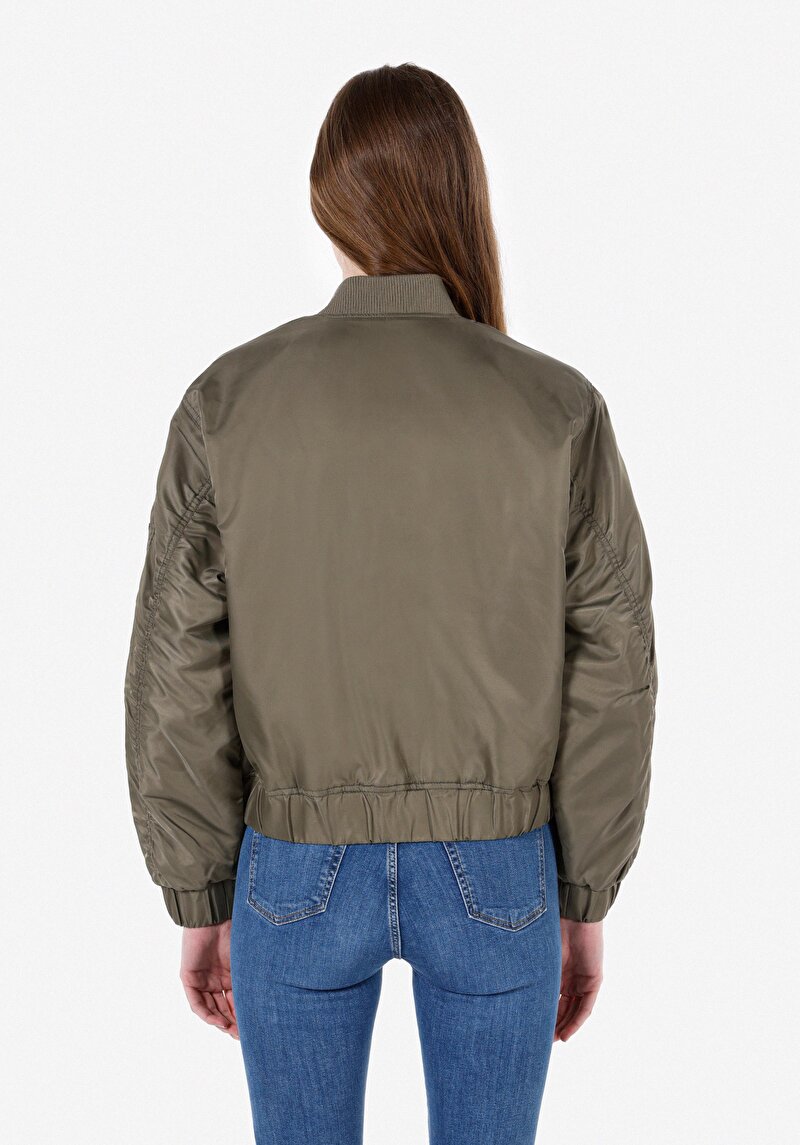 Показати інформацію про Куртка Жіноча Зелена  Cl1072350