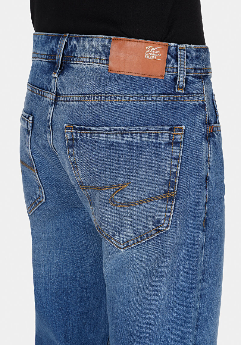 Показати інформацію про 045 David Джинси Чоловічі Блакитні Класичного Крою Cl1073703