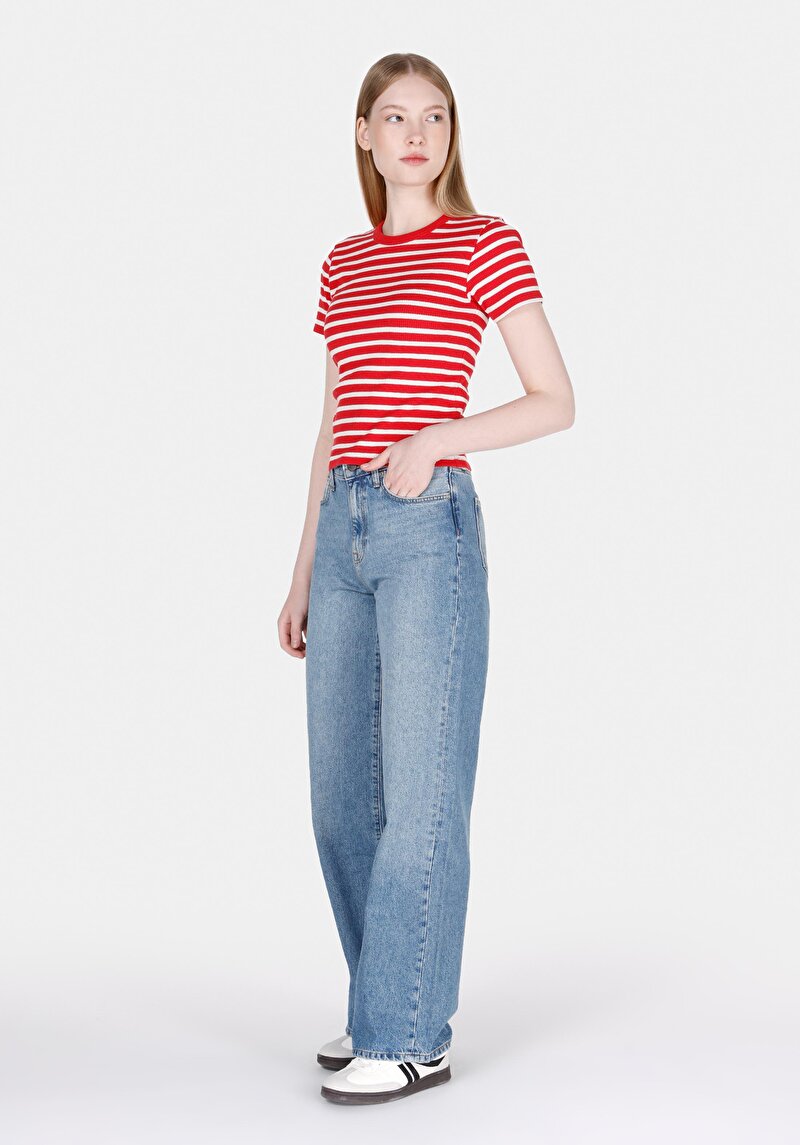 Показати інформацію про Футболка З Коротким Рукавом Жіноча Червона  Cl1073208