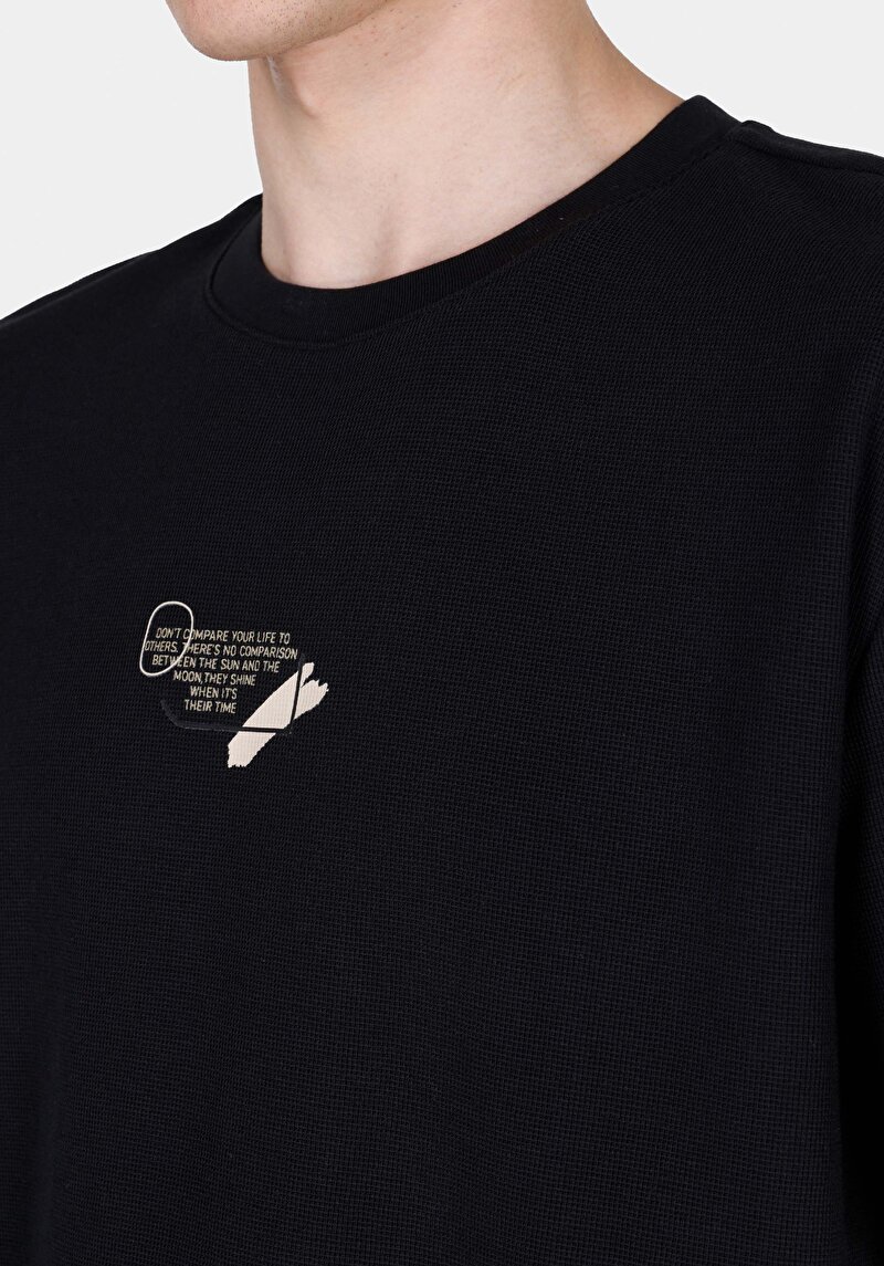 Показати інформацію про Футболка З Коротким Рукавом Чоловіча Чорна  Cl1072852