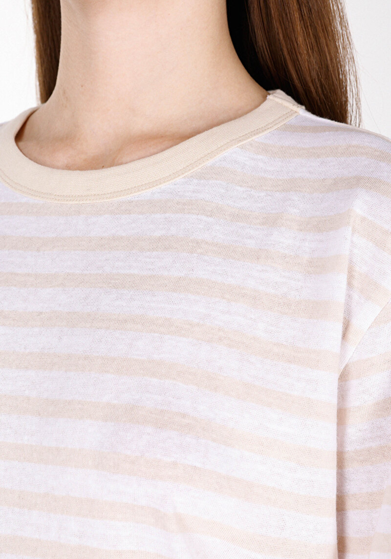 Показати інформацію про Футболка З Коротким Рукавом Жіноча Бежева  Cl1073916