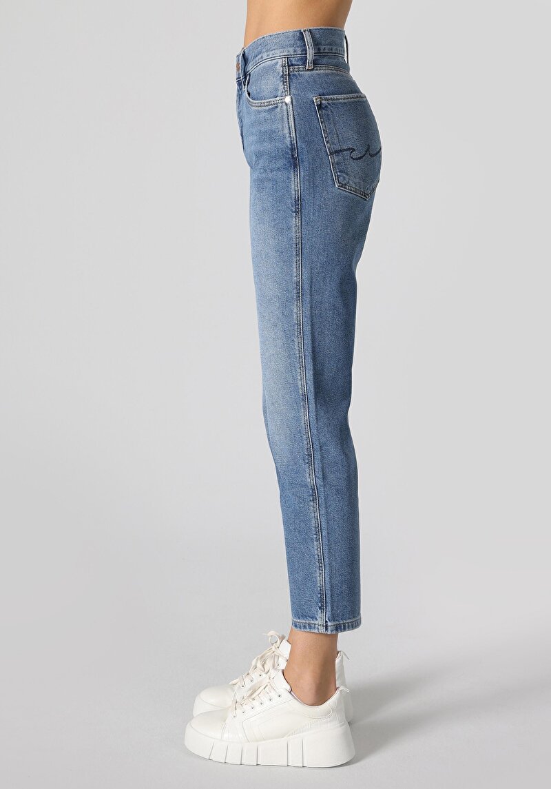 Показати інформацію про 893 JULIA Джинси Жіночі Блакитні Бойфренди CL1062310