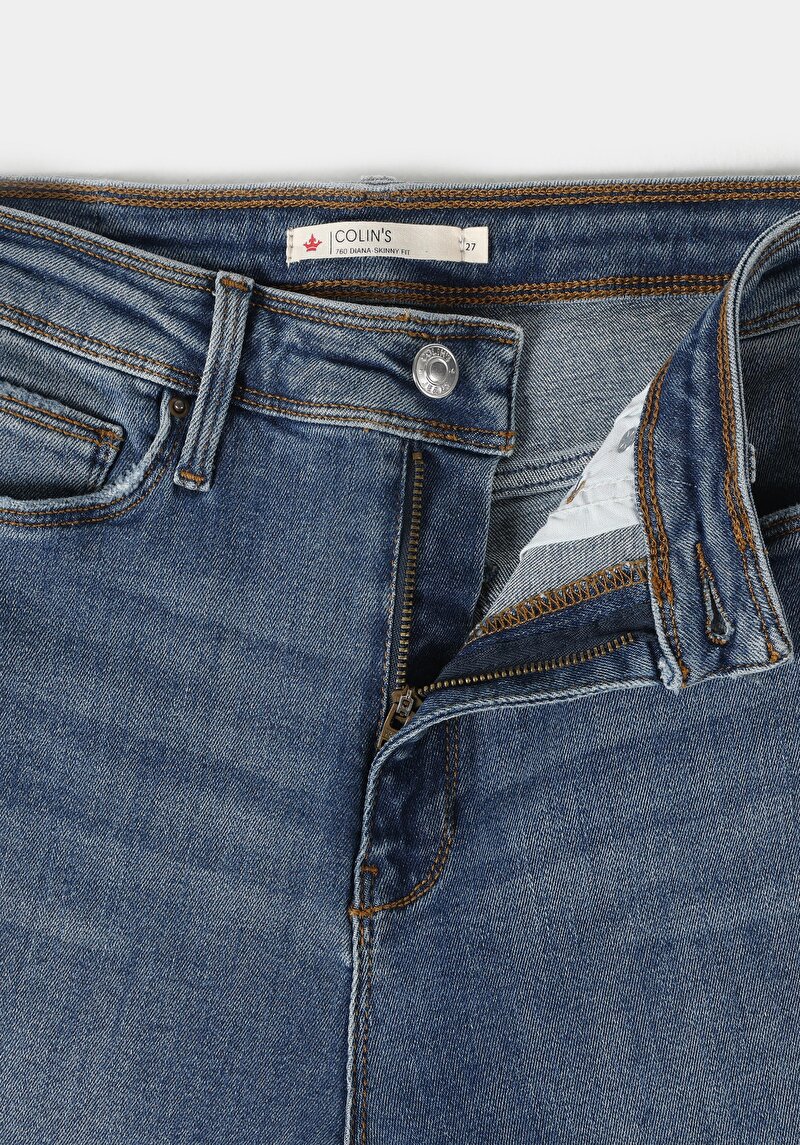 Показати інформацію про 760 Diana Джинси Жіночі Блакитні  Cl1062340