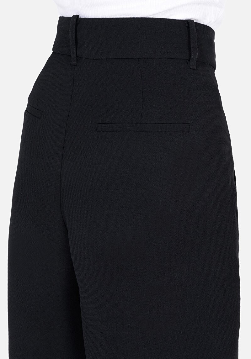 Показати інформацію про Шорти Жіночі Чорні  Cl1068969