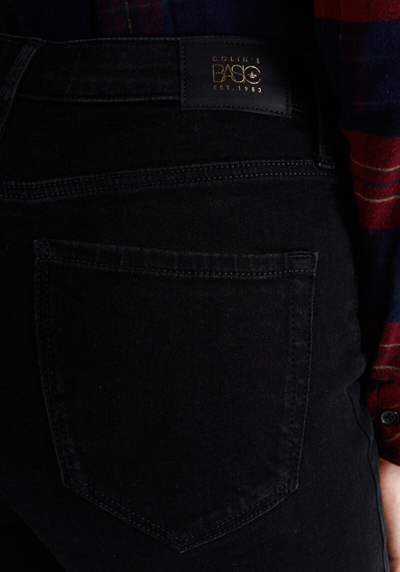 Показати інформацію про 703 Carla Джинси Жіночі Чорні Вузького Крою Cl1046067