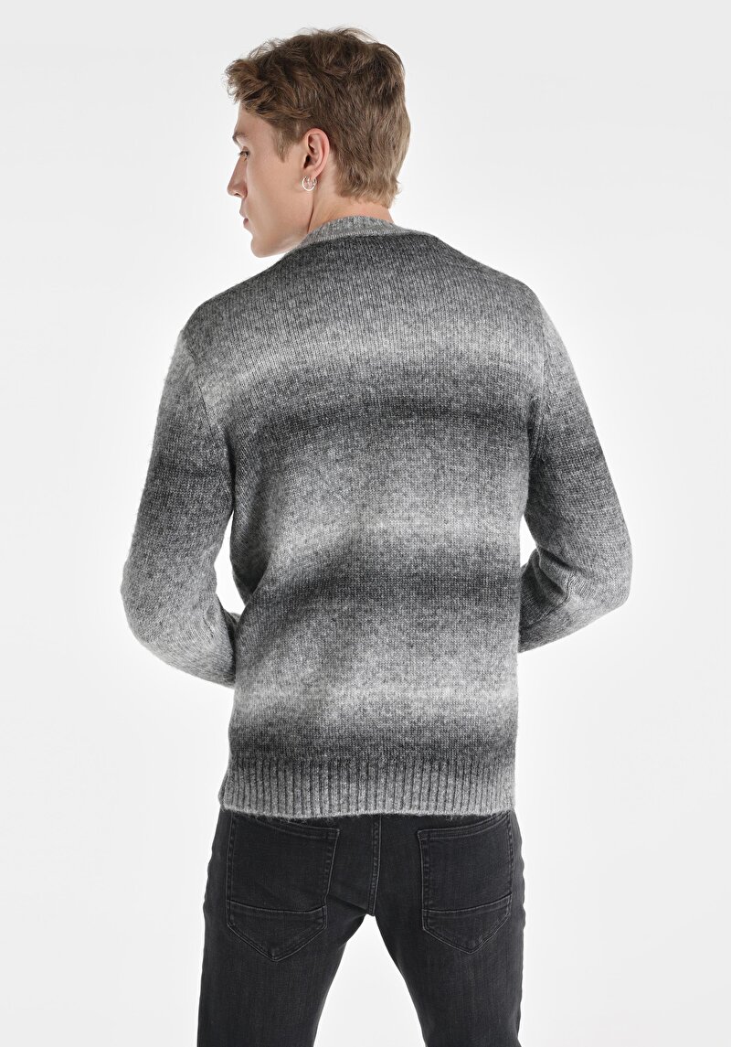 Показати інформацію про Светр Чоловічий Сірий  Cl1065733