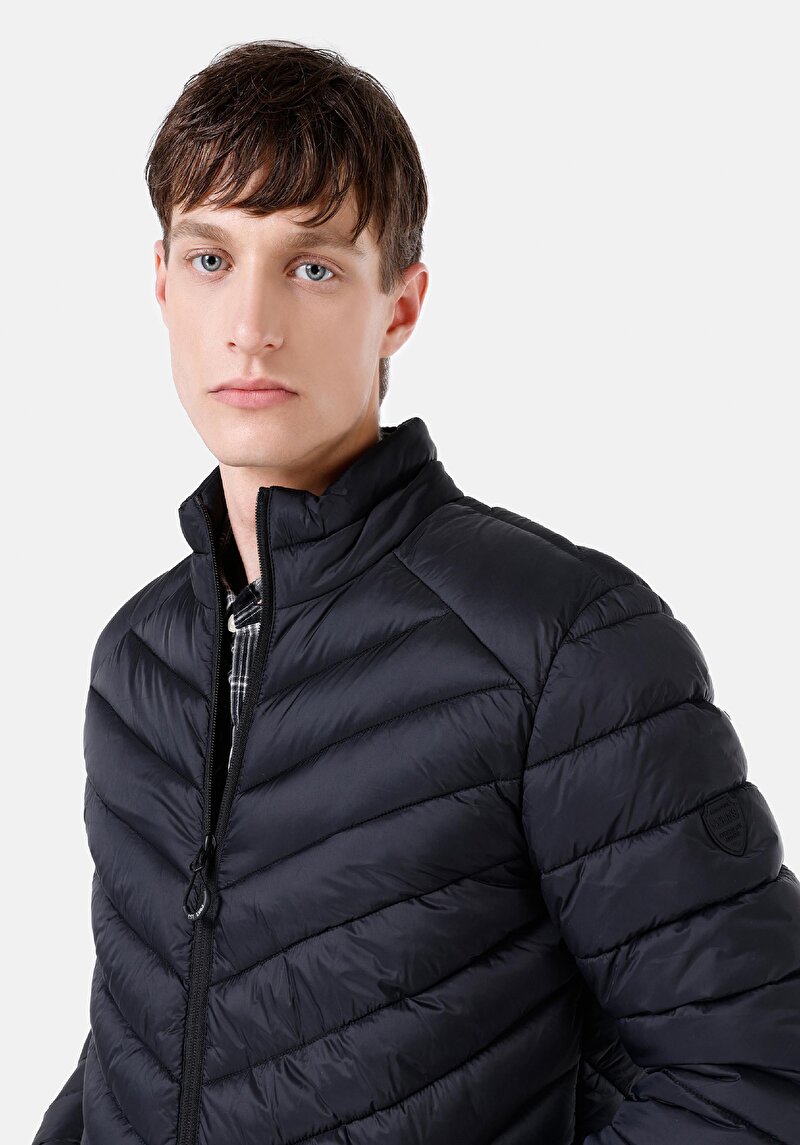 Показати інформацію про Дута Куртка Чоловіча Чорна Приталеного Крою Cl1062510