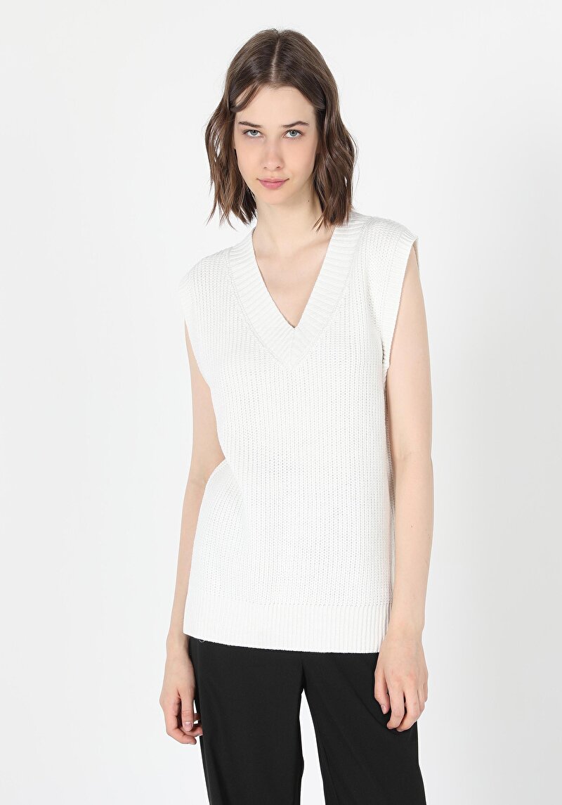 Зображення Светр Жіночий Білий Cl1061035