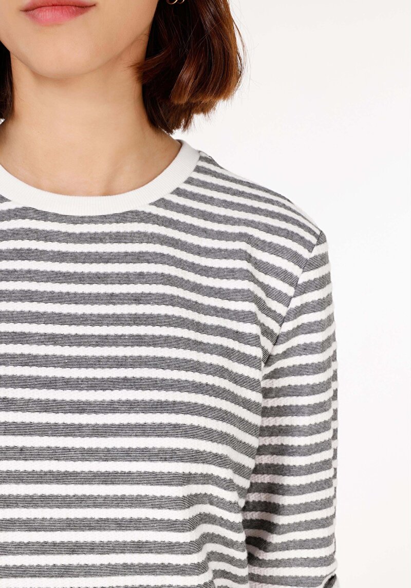 Зображення Футболка З Довгим Рукавом Жіноча Біла  Cl1070221