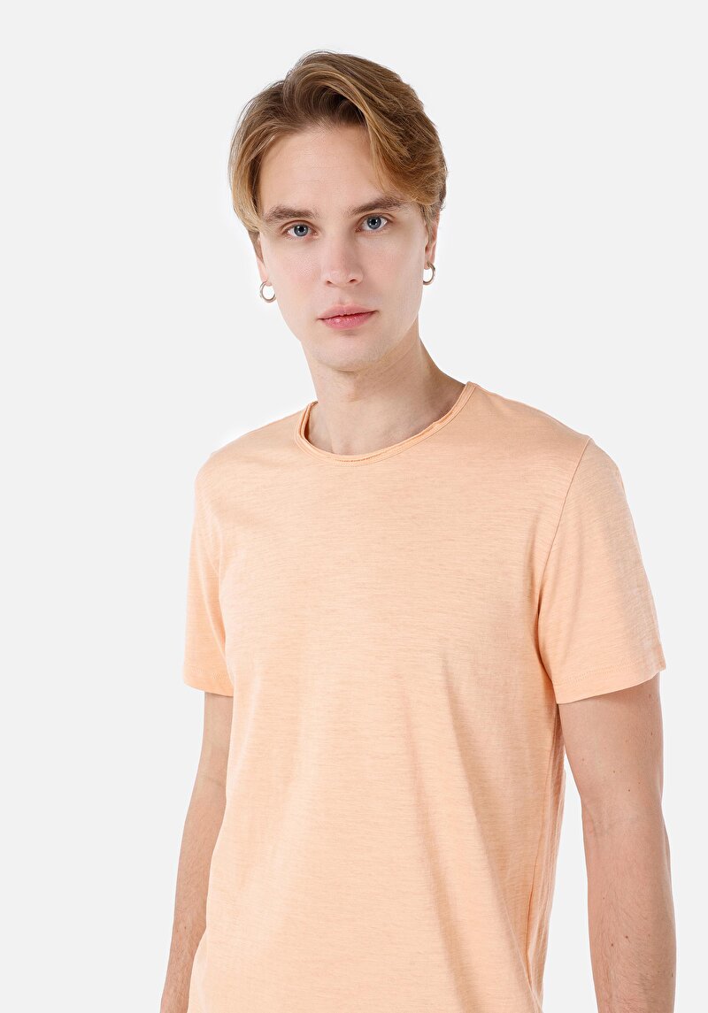 Показати інформацію про Футболка З Коротким Рукавом Чоловіча Помаранчева  Cl1058580