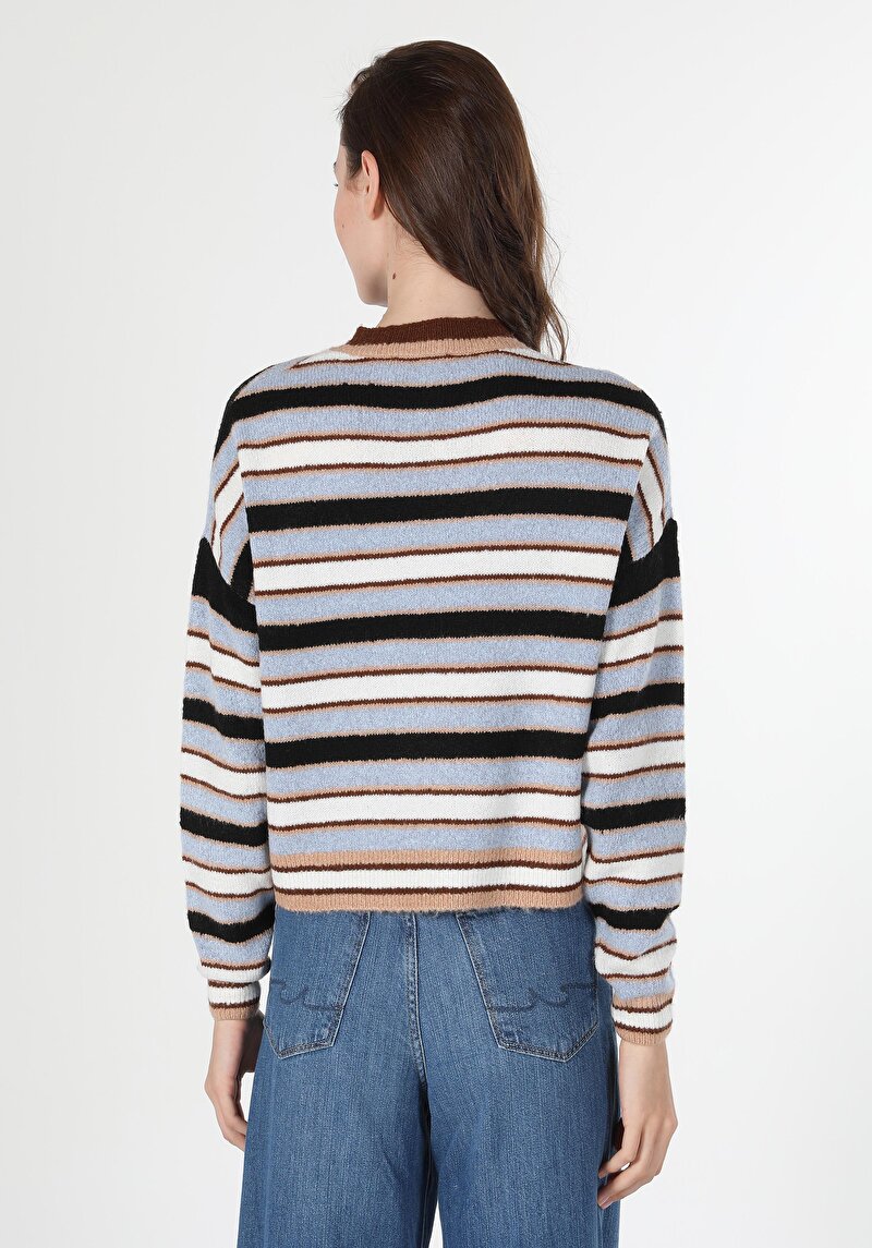 Показати інформацію про Светр Жіночий Мультіколор  Cl1059855