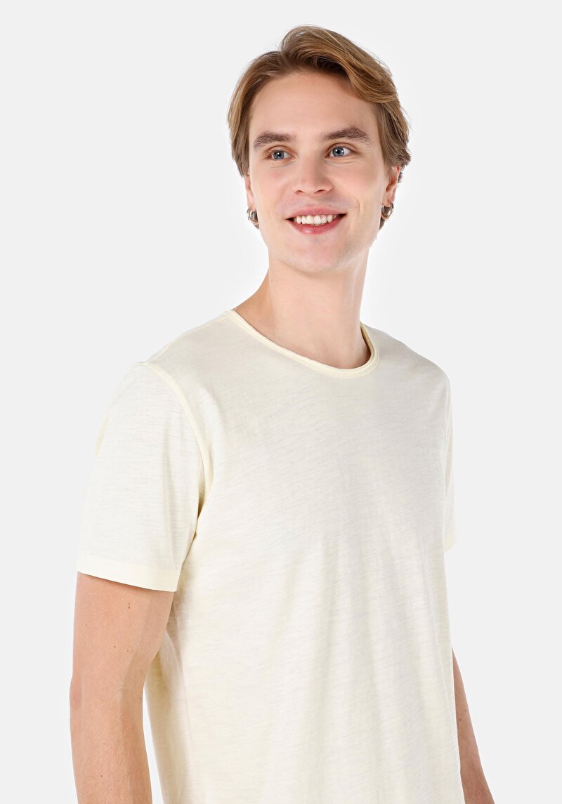 Показати інформацію про Футболка З Коротким Рукавом Чоловіча Жовта  Cl1058580