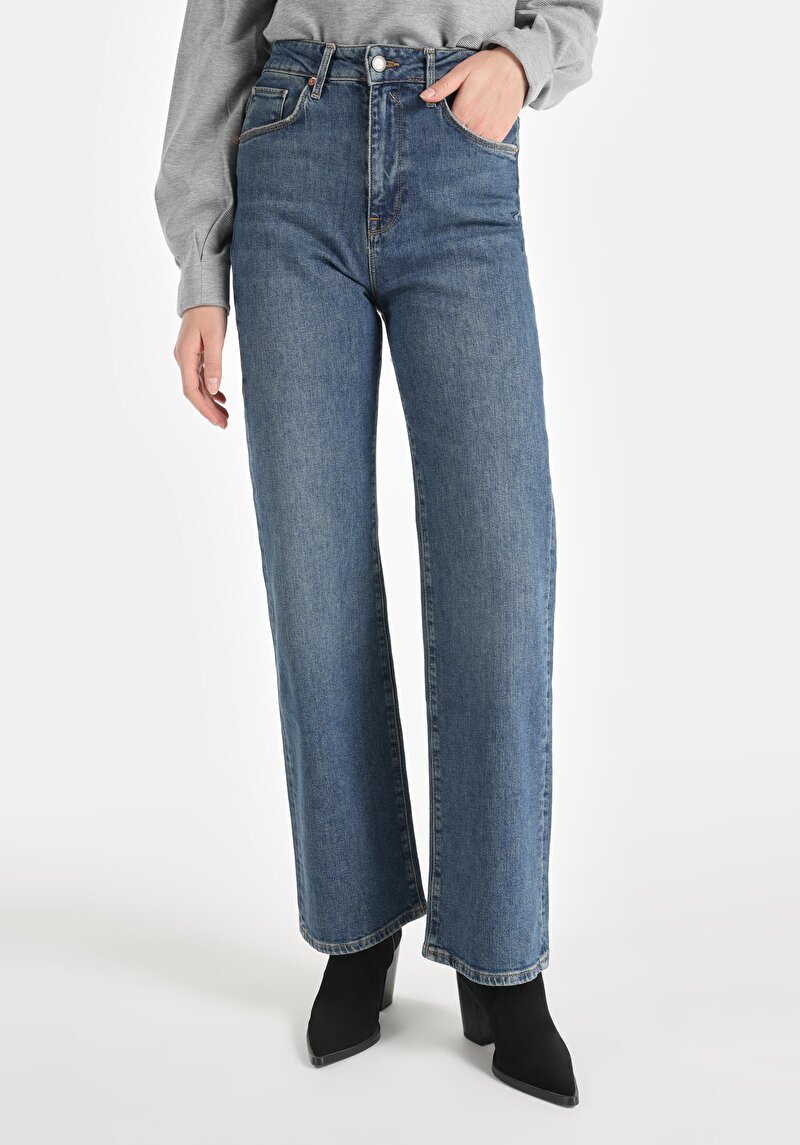 Зображення 900 Laris Джинси Жіночі Блакитні Класичного Крою Cl1066402