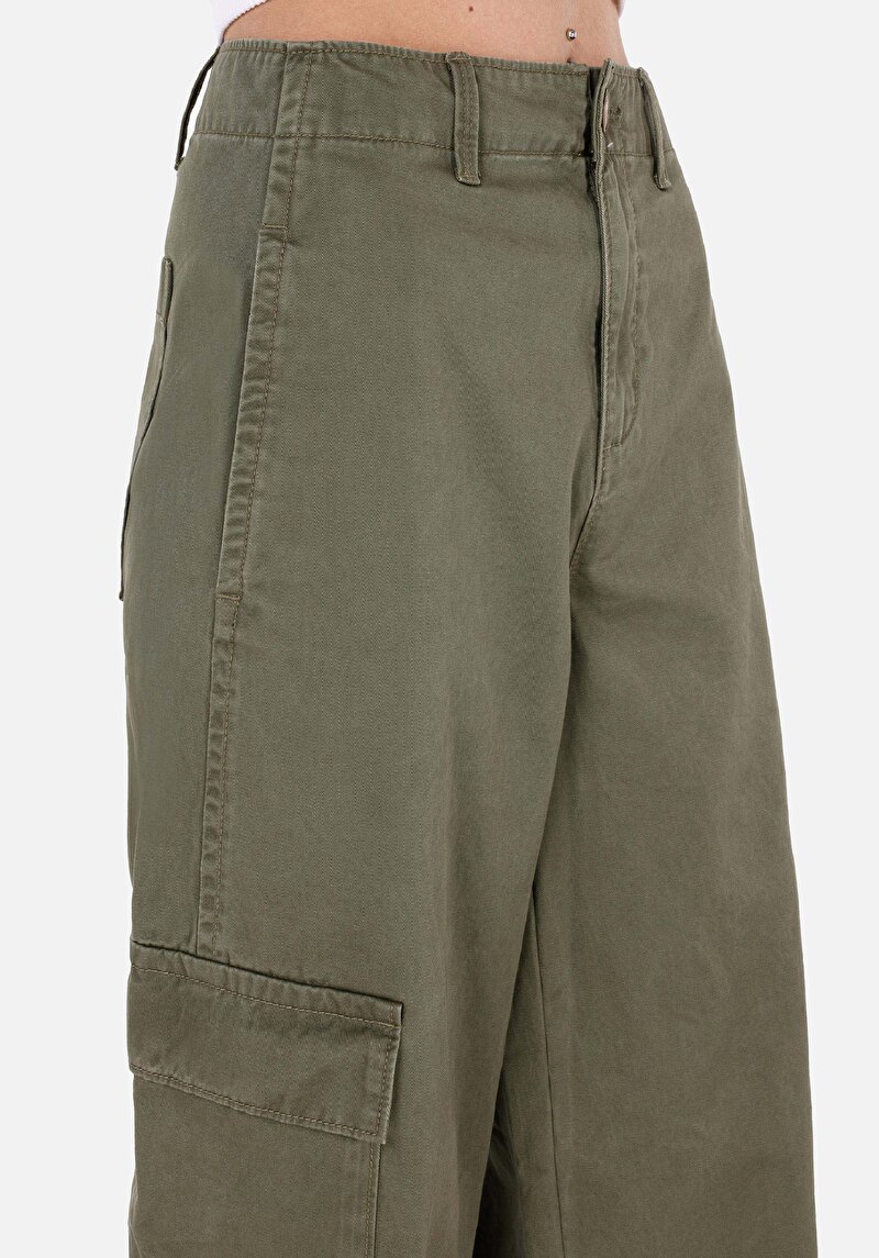 Показати інформацію про Брюки Жіночі Зелені  Cl1070300