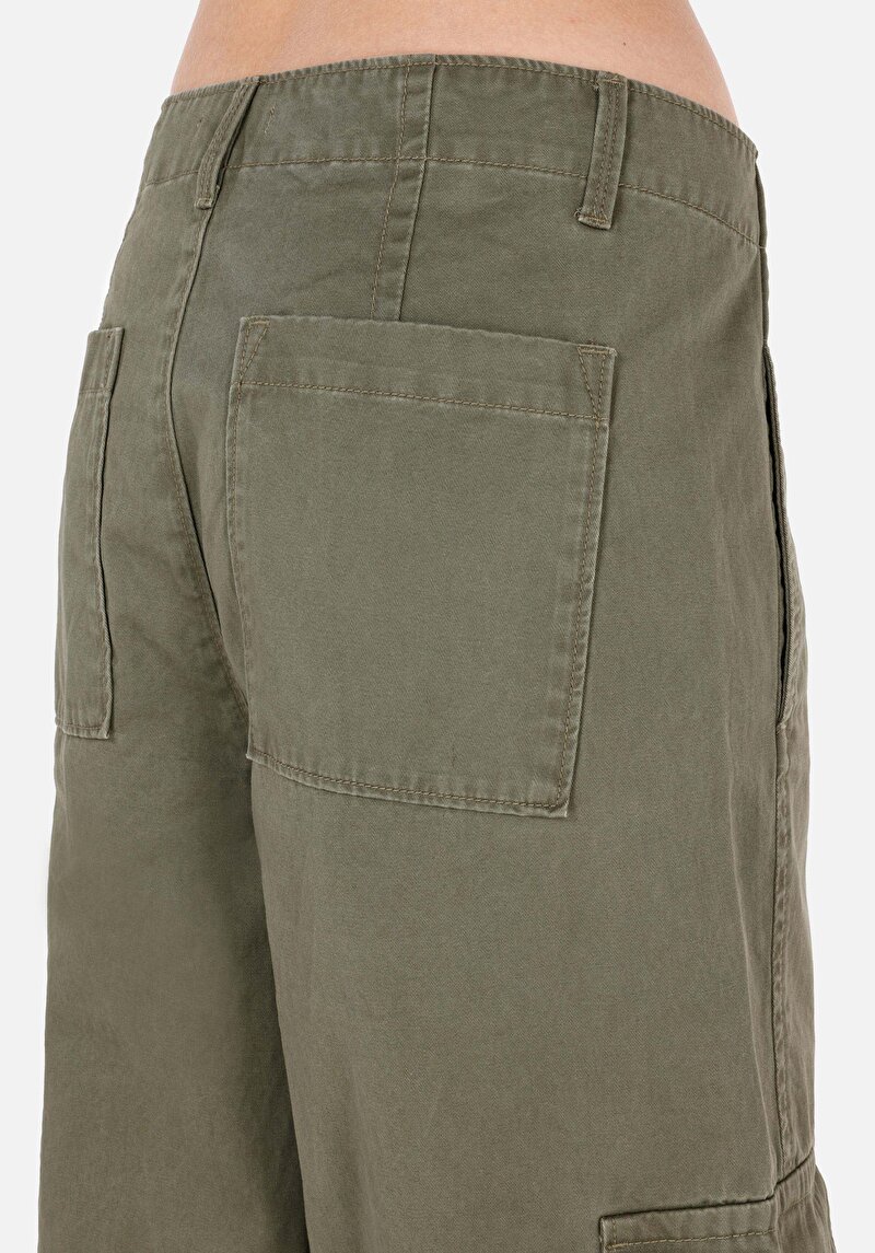 Показати інформацію про Брюки Жіночі Зелені  Cl1070300