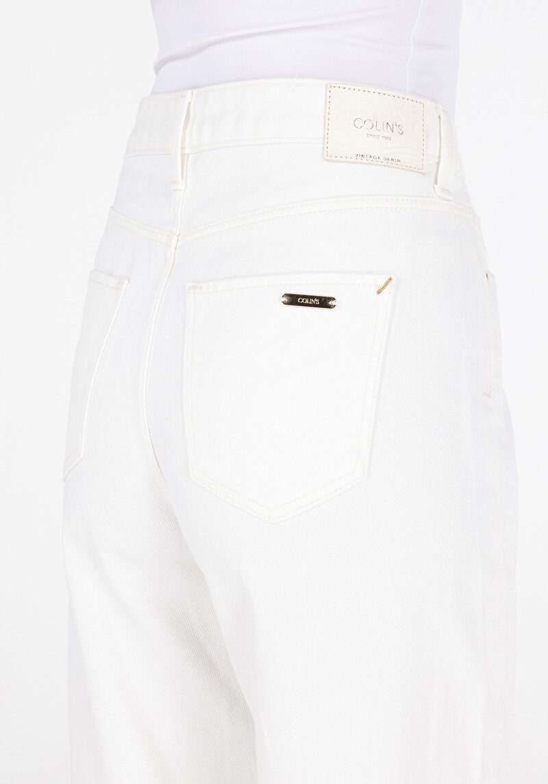 Показати інформацію про 975 Ella Джинси Жіночі Білі Класичного Крою Cl1069451