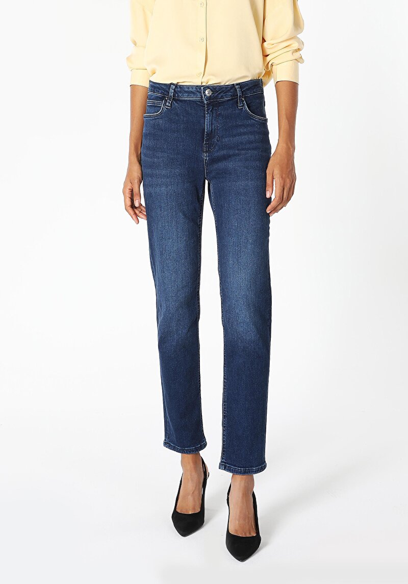 Показати інформацію про 703 Carla Джинси Жіночі  Вузького Крою Cl1061434