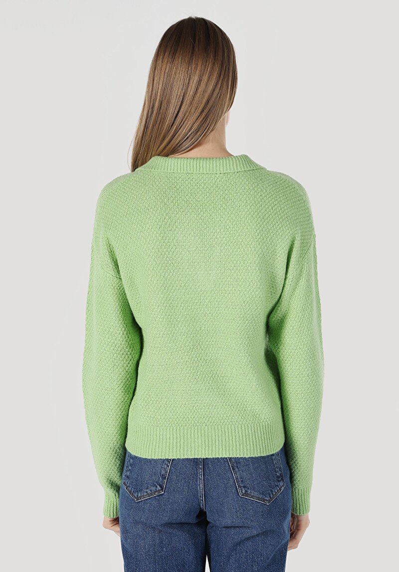 Показати інформацію про Светр Жіночий Зелений  Cl1061973