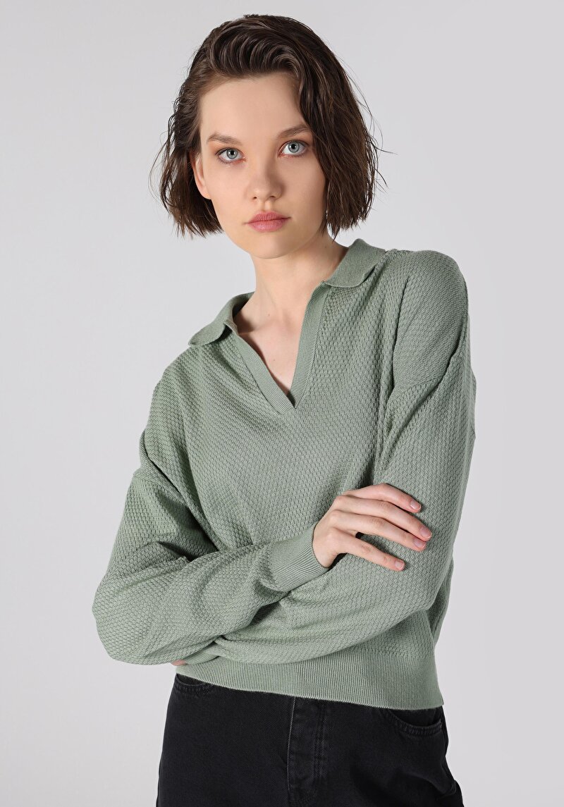 Показати інформацію про Светр Жіночий Зелений  Cl1061973