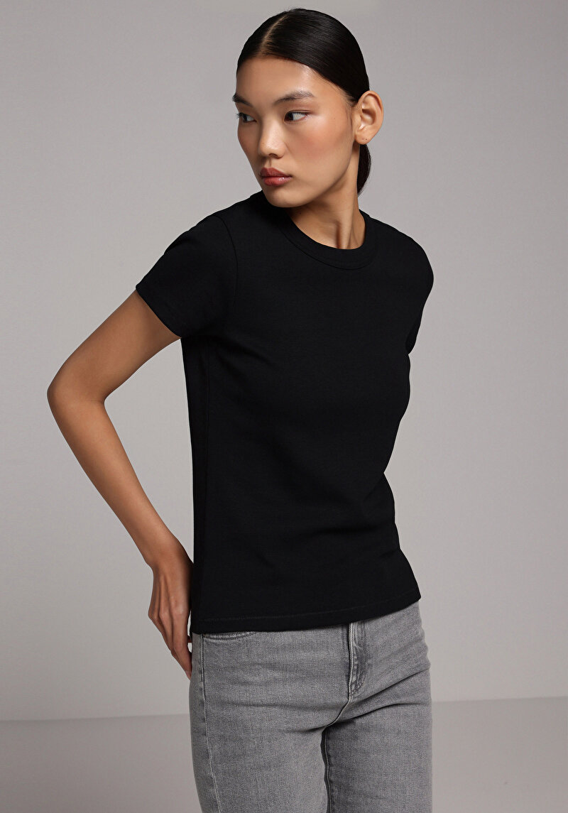 Зображення Футболка З Коротким Рукавом Жіноча Чорна  Cl1068567